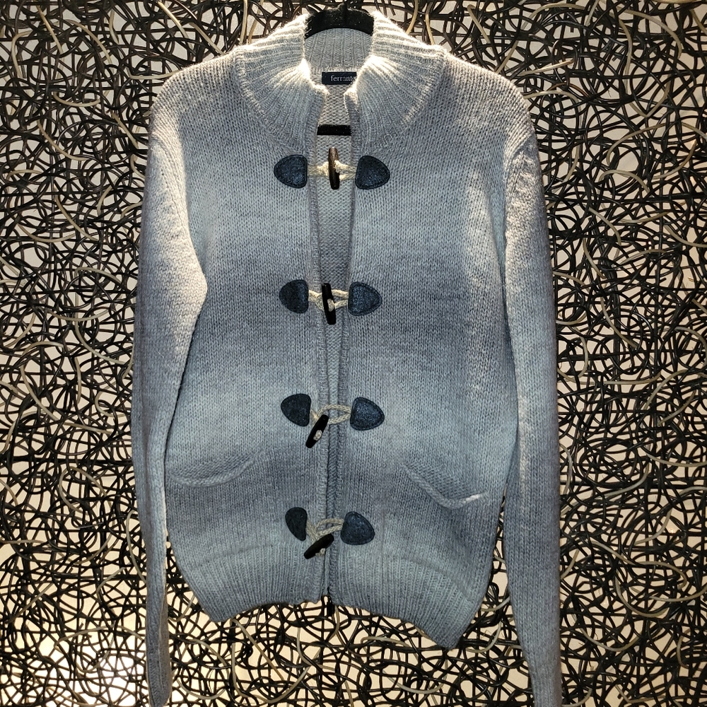 Just in time for the cold weather, Ferrante Fans!